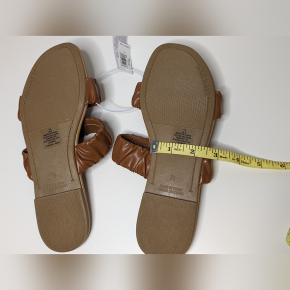 NWT Old Navy Womens Faux Leather Ruched Two Strap Cognac Brown Sandals US: 7.5 - Picture 7 of 9